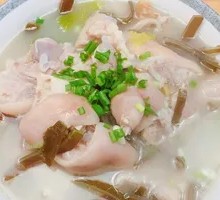 Lotus Root and Pig Trotter Soup