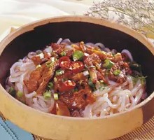 Sichuan-style Pickled Chili Beef Rice Noodles