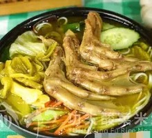 Sour Cabbage Duck Feet