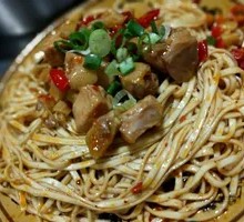 Young Ginger Rabbit Noodles