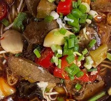 Sichuan-style Pickled Pepper Liver Noodles