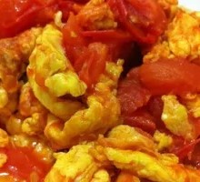 Scrambled Eggs with Tomatoes