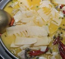 Sour Cabbage Fish Rice Noodles