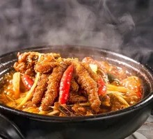 Braised Chicken Feet in Clay Pot