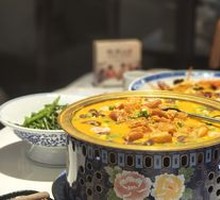 Sea Cucumber Golden Soup Pot