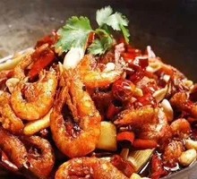 Spicy Stir-Fried Spare Ribs and Shrimp