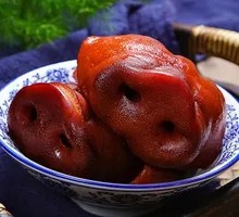 Skillfully Mixed Red Oil Pig's Snout