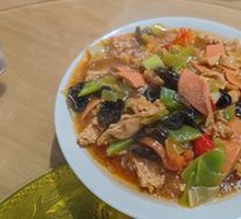 Fried Rice Noodles with Pork