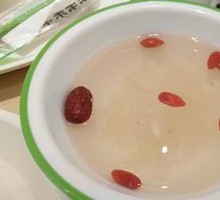 Goji Berry and Silver Ear Soup