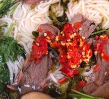 Thinly Sliced Beef Noodle Soup