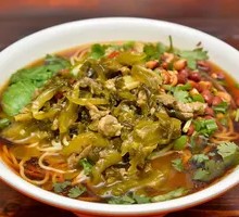 Sour Cabbage and Pork Noodles