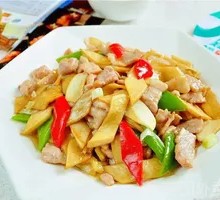 Stir-fried Pork with King Oyster Mushrooms