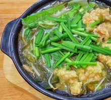 Sour Cabbage Pork Belly Noodles