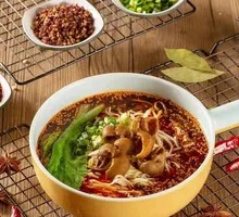 Spicy Pork Intestine Noodles