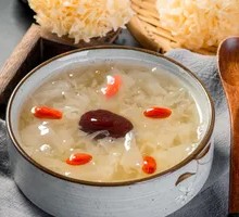 Red Date and Tremella Soup