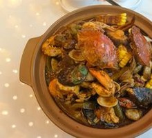 Seafood Hot Pot with Crab