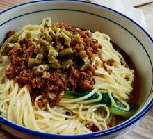 Cowpea Meat Sauce Noodles