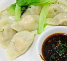 Fresh Shrimp and Crab with Water Chestnut Dumplings