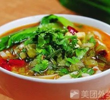 Spicy Pickled Cabbage Noodles