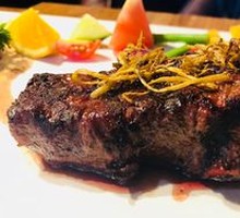 Fruitwood Snowflake Beef Short Ribs
