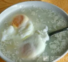 Sweet Fermented Rice Wine with Two Eggs
