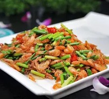 Chives and Small Shrimp