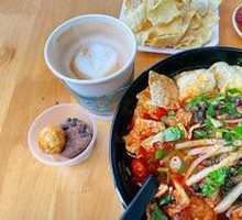 Clam and Snail Noodles