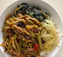 Fish-Flavored Shredded Pork Rice Bowl