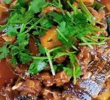 Stewed Turtle with Small Potatoes