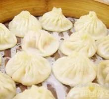 Soup-filled Steamed Buns
