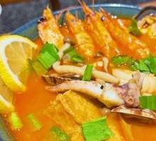 Thai Tom Yum Goong Seafood Soup