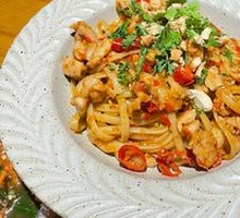 Thai Spicy Chicken Pasta