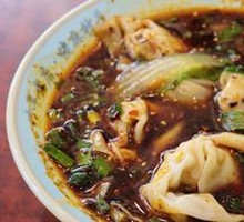 Sichuan-style Dumplings with Medium Spiciness