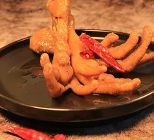 Spicy Braised Chicken Feet