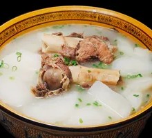 Braised Pork Bone and Radish Soup