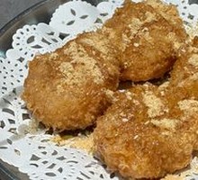 Egg-crusted Glutinous Rice Cake with Brown Sugar