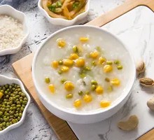 Corn and Mung Bean Porridge