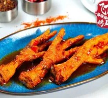 Braised Chicken Feet in Clay Pot