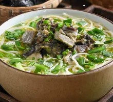 Signature Black Chicken Rice Noodles