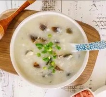 Clay Pot Preserved Egg and Pork Porridge