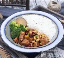 Sichuan-style Braised Pork Rice Bowl
