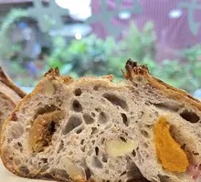 Light Naked Wheat Dried Fruit Loaf