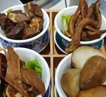 Four-Grid Braised Delicacies Platter