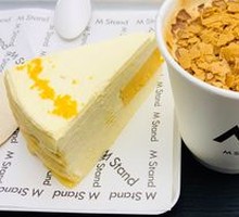 Salted Egg Yolk Layer Cake