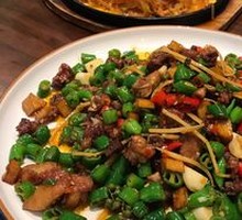 Salty-Spicy Rabbit with Fresh Chilies