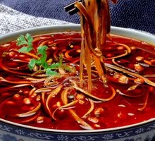 Eel Segments with Vermicelli