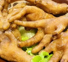Old Brine Braised Chicken Feet
