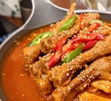 辣酱鸡爪锅