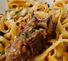 Sauce-braised Pork Bone Noodles with Hand-cut Noodles