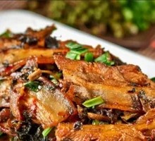 Salted Vegetable Stir-fry with Pork